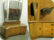 1930's art deco vanity
                          with tilting mirrors