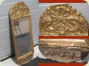 Guldfärgad spegel