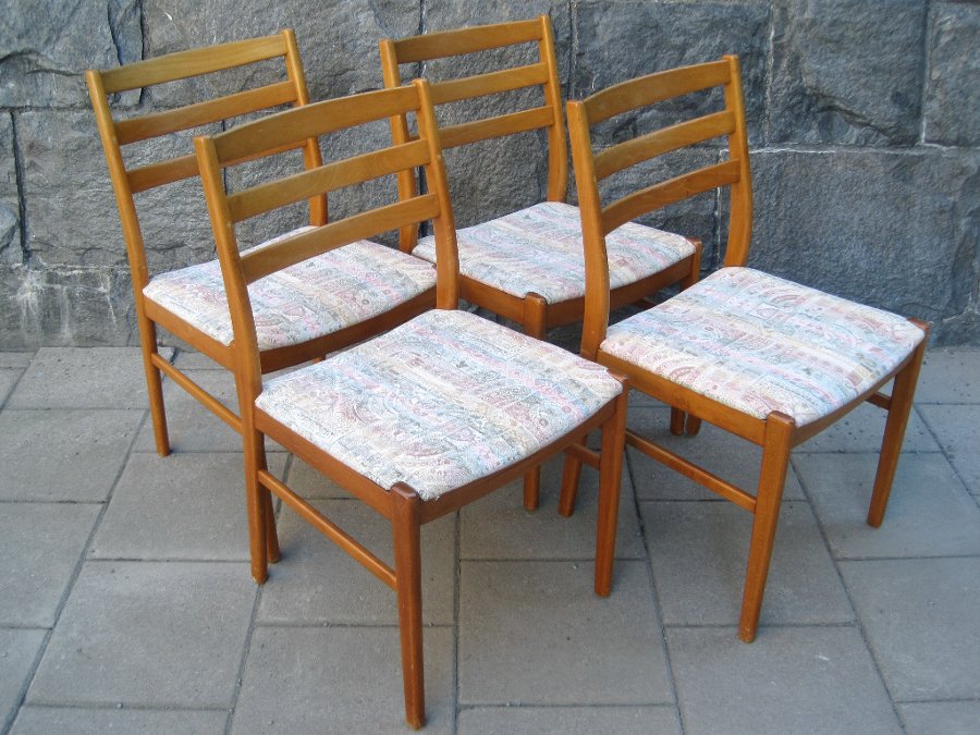 Tables & chairs wanjas vardagsrum, sweden