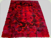 Wahlbecks Melodi-rya
                          Sonat, Swedish 60's wool rug in red and
                          purple