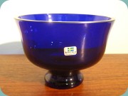 Koboltblå skål från Bergdala Glasbruk