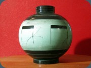 Swedish 1930's Art
                          Deco vase Ilse Claeson Serie V Gutavsberg