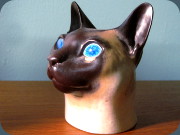 Kattfigurin siames
                          Aluminia Fajance nr 2928 Jeanne Grut 1961