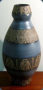 Swedish 50's large
                          vase by Berit Ternell Bo Fajans #071